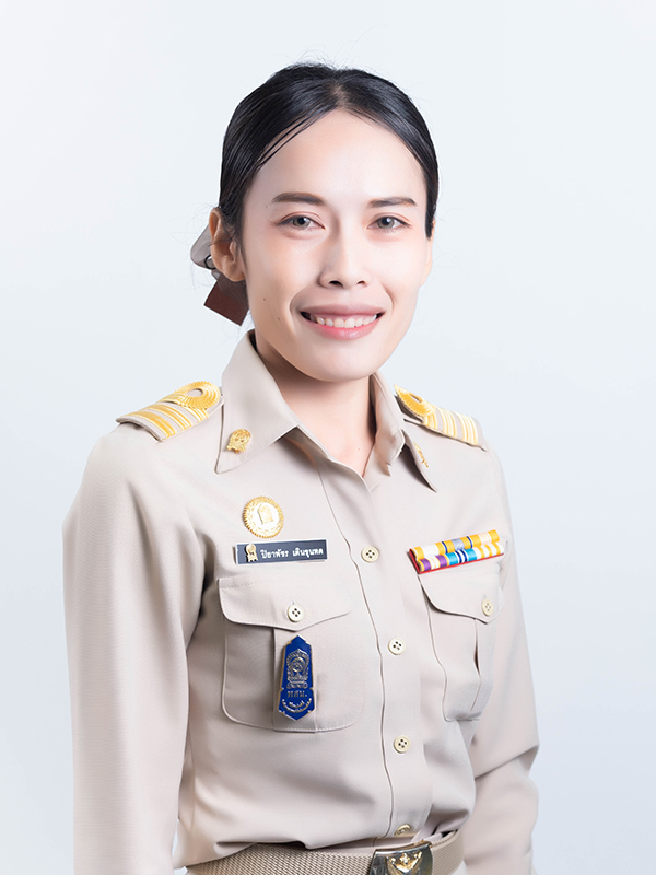 นางสาวปิยาพัชร เตินขุนทด