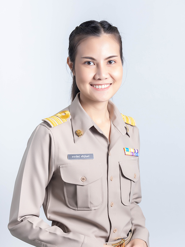 ว่าที่ ร.ต.ญ.ธารารัตน์ ศรีบุรินทร์