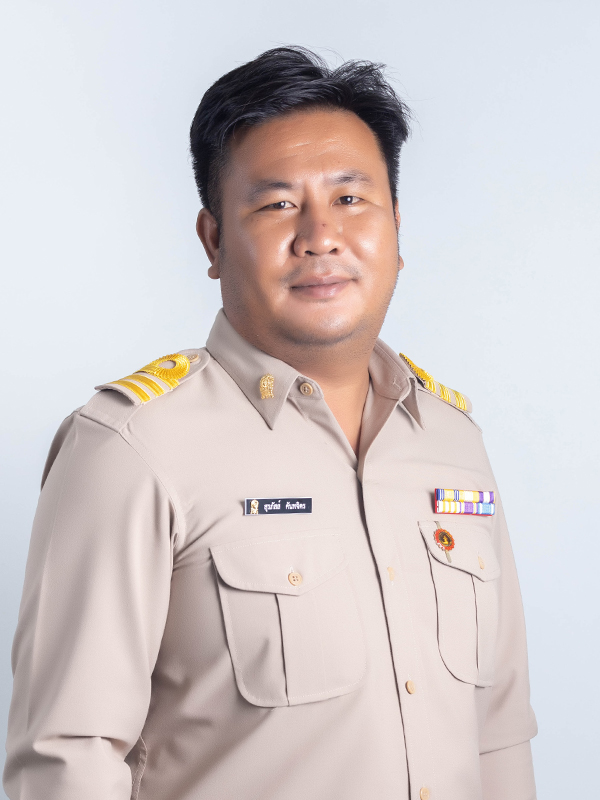 นายสุรภัสส์ คันทจิตร