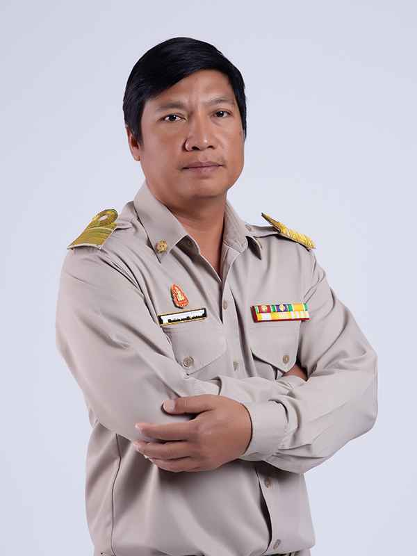 นายจักรกฤษณ์ ทุยบึงฉิม